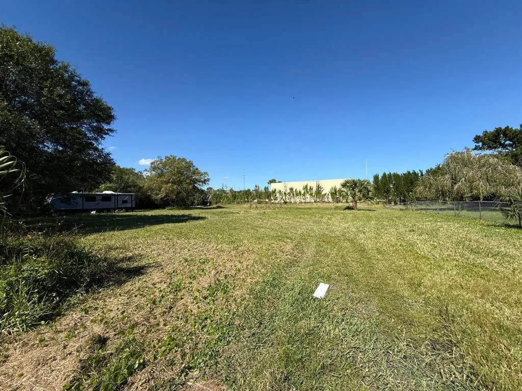 3704 Arnold Road, Fort Pierce, FL 34981 photo 2