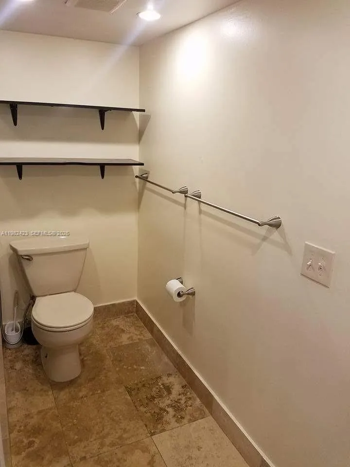 9682 Fontainebleau Blvd # 202, Miami, FL 33172 photo 10
