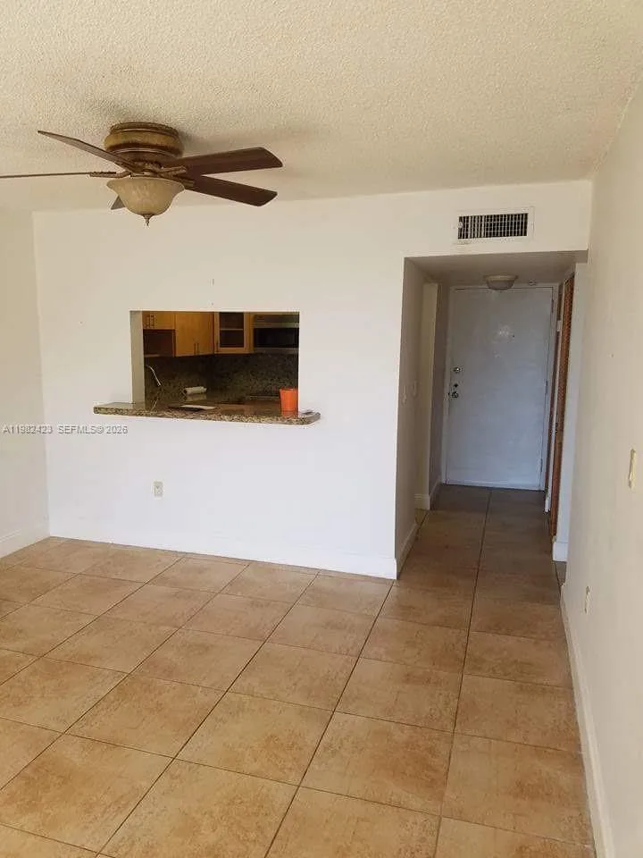 9682 Fontainebleau Blvd # 202, Miami, FL 33172 photo 6