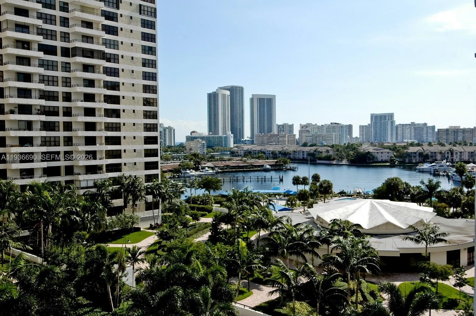 600 Three Islands Blvd # 622, Hallandale Beach, FL 33009