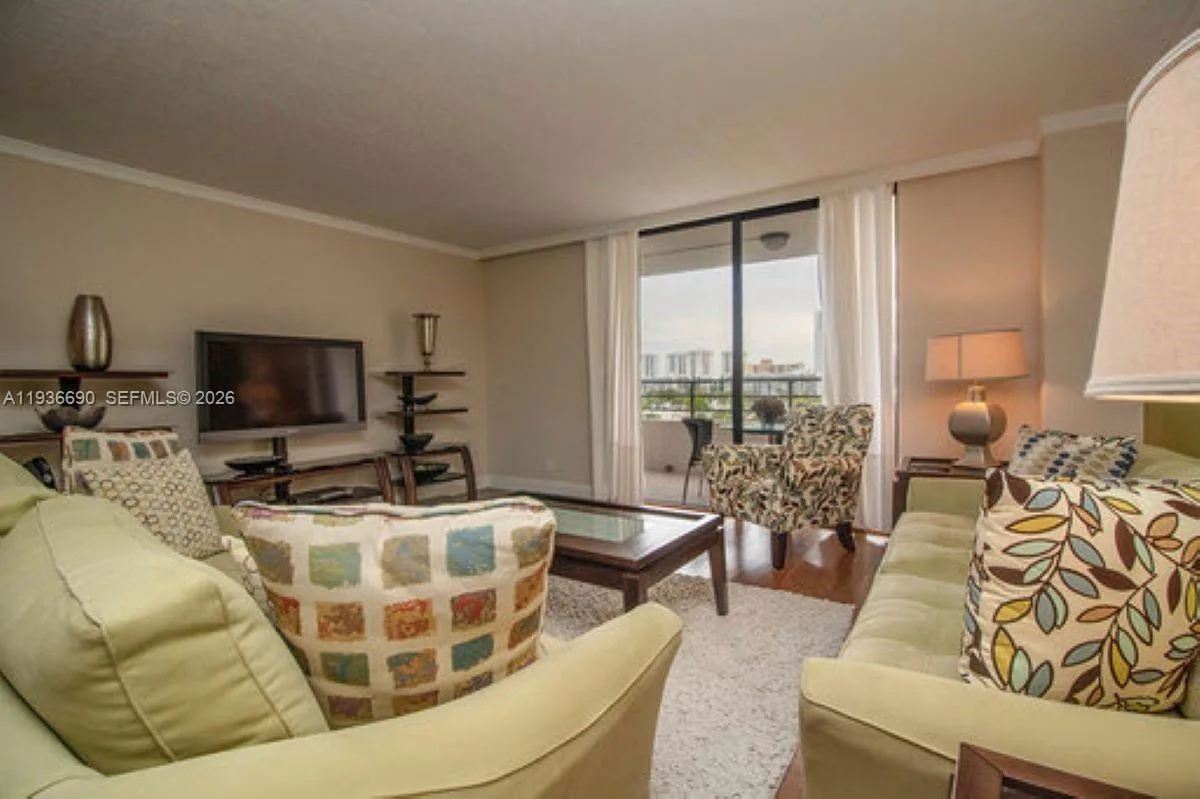600 Three Islands Blvd # 622, Hallandale Beach, FL 33009 photo 4