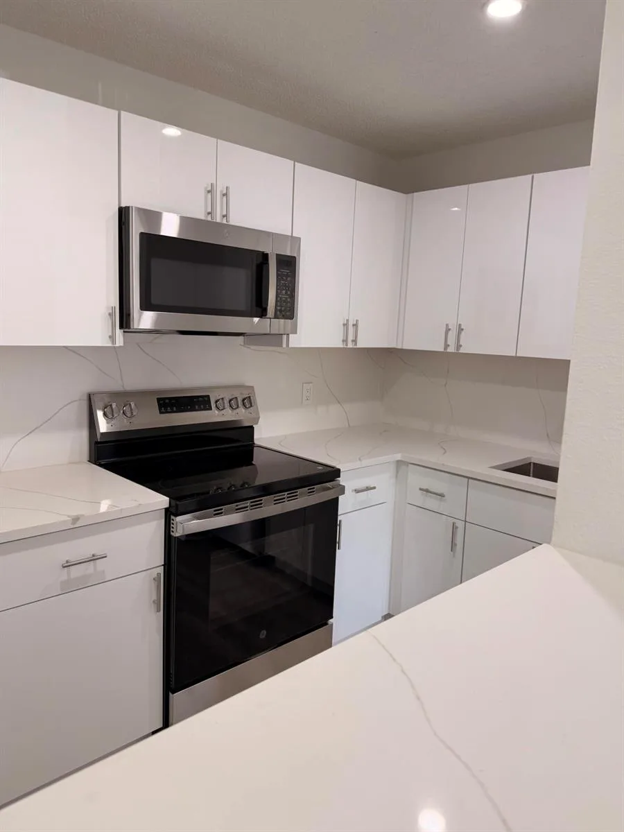 10401 SW 108th Avenue # 240, Miami, FL 33176