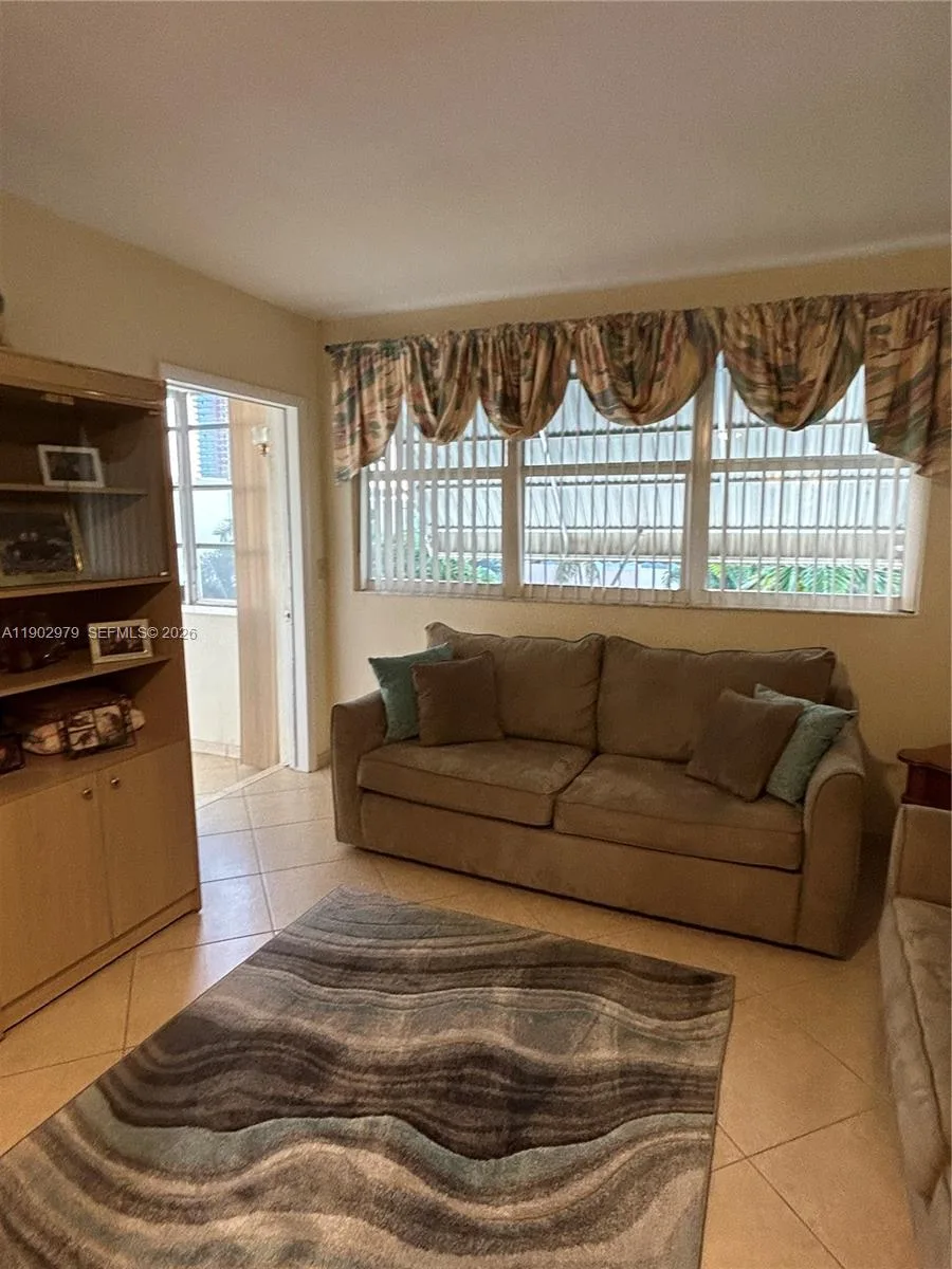 1333 E Hallandale Beach Blvd # 406, Hallandale Beach, FL 33009 photo 2
