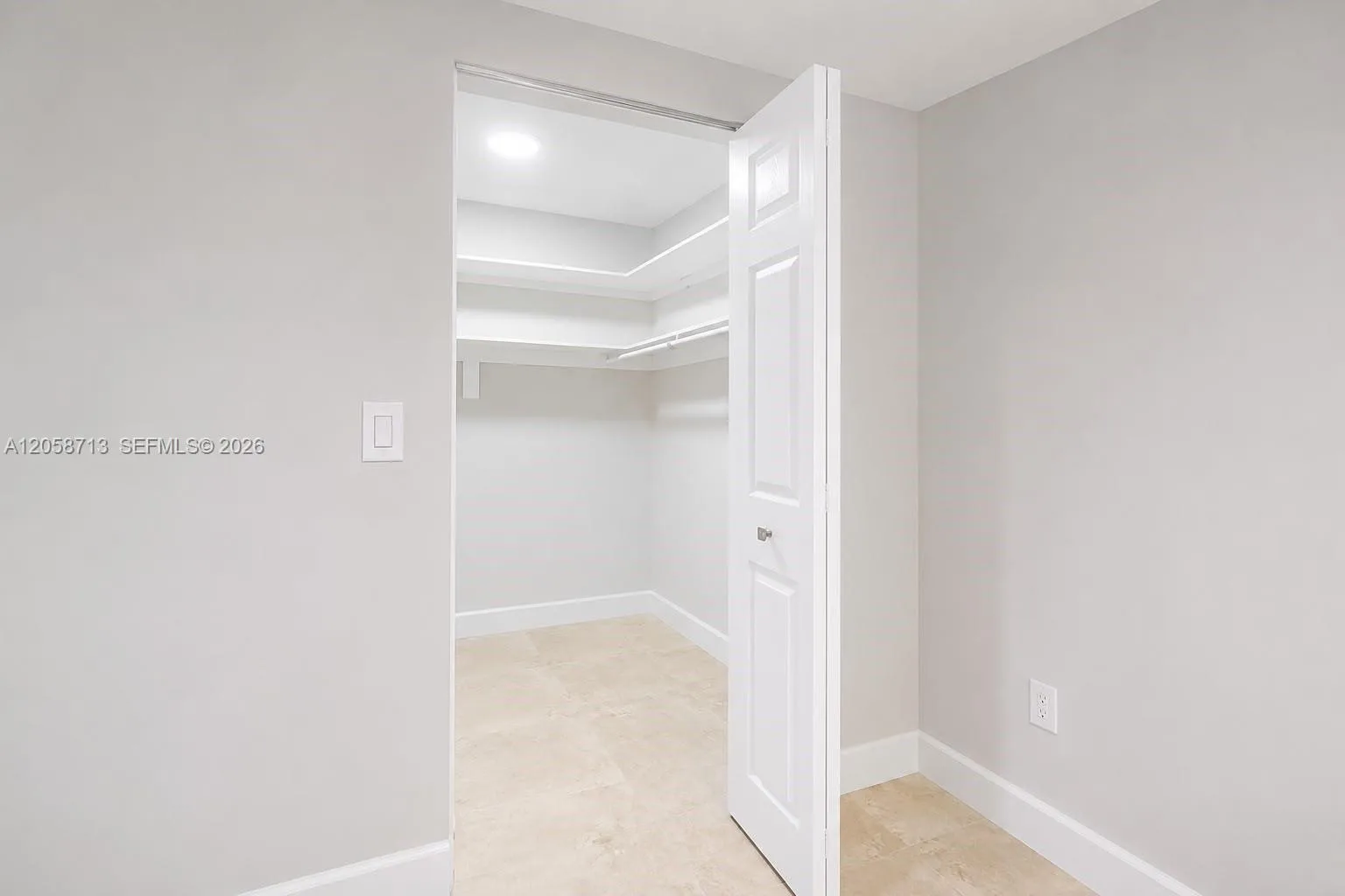 12590 NE 16th Ave # 605, North Miami, FL 33161 photo 5