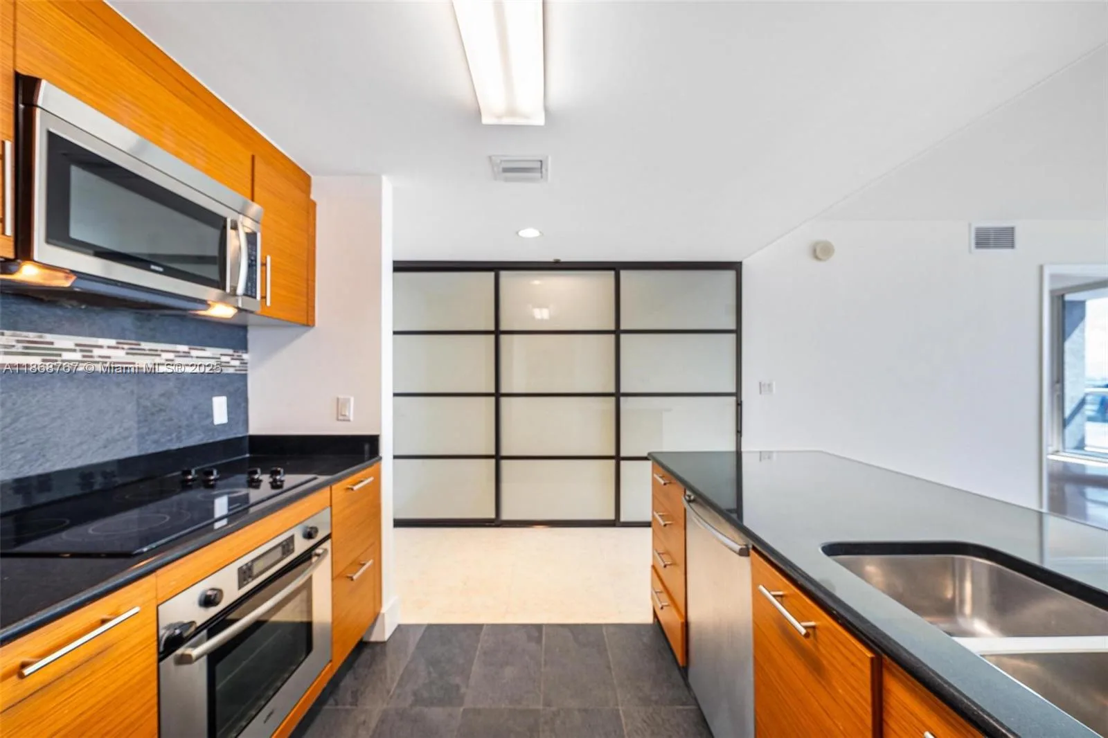 50 Biscayne Blvd # 1706, Miami, FL 33132 photo 13