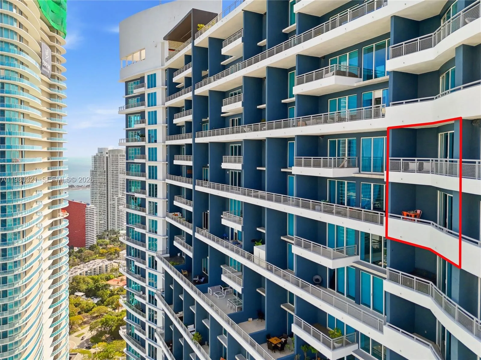 60 SW 13th St # 4414, Miami, FL 33130