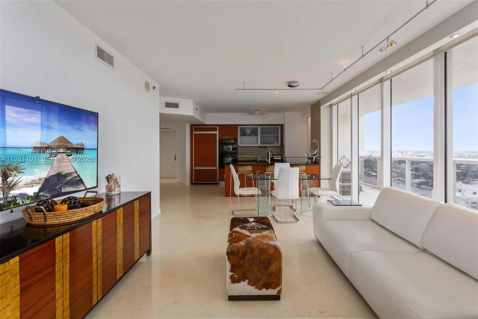 1830 S Ocean Dr # 3008, Hallandale Beach, FL 33009 photo 2