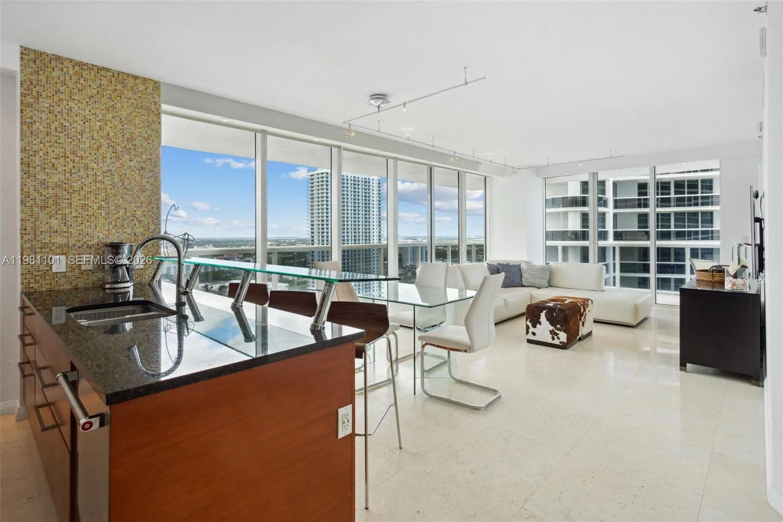 1830 S Ocean Dr # 3008, Hallandale Beach, FL 33009 photo 4