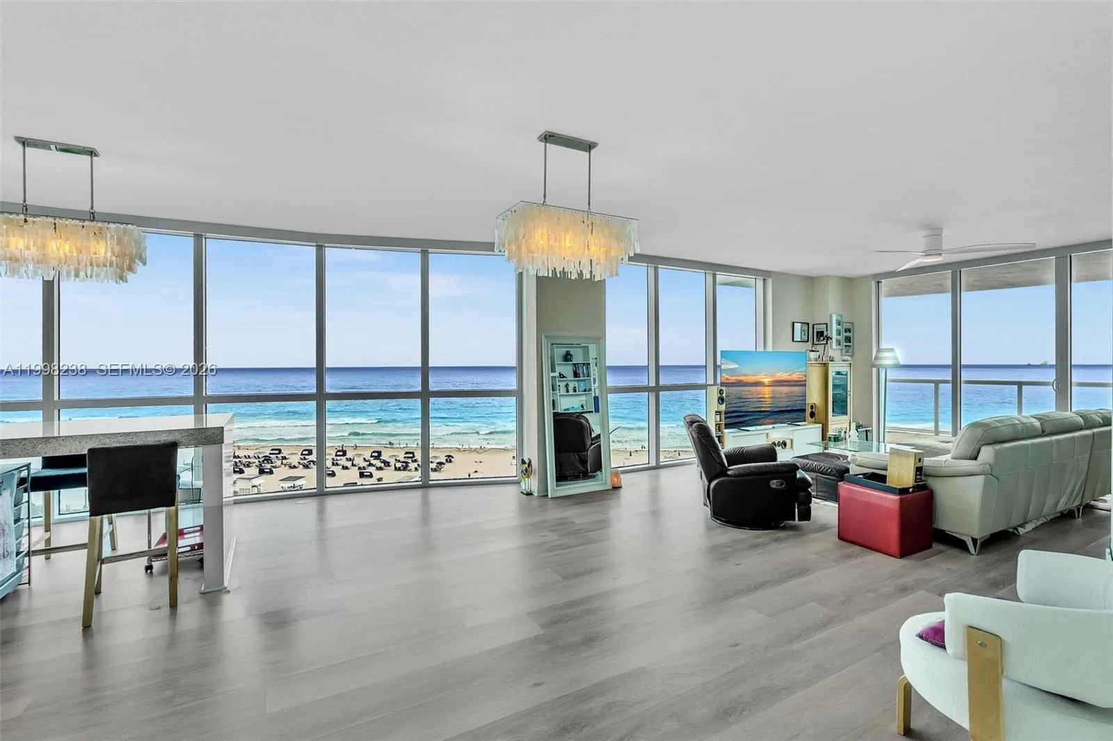 3801 Collins Ave # 806, Miami Beach, FL 33140