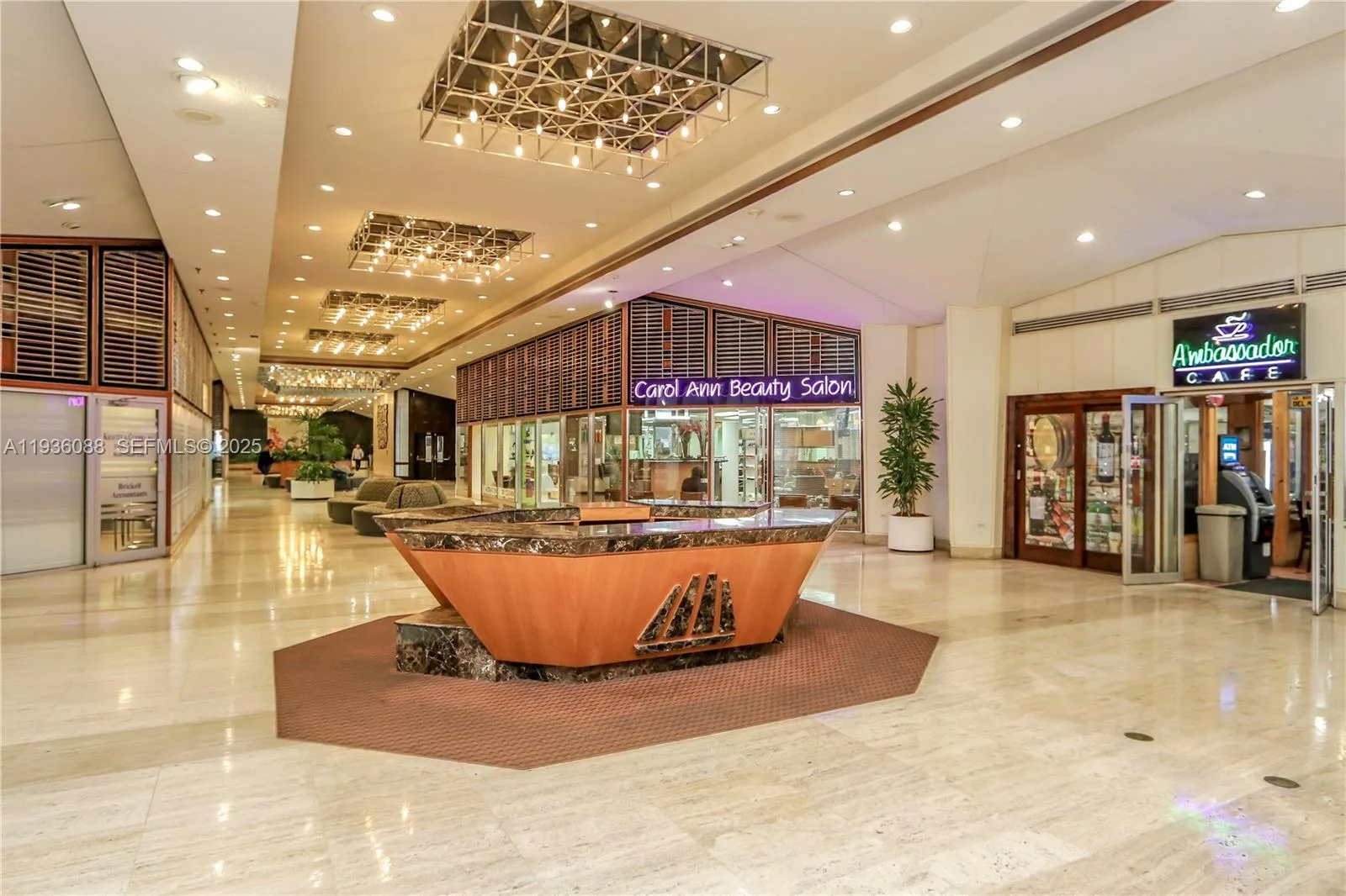 825 Brickell Bay Dr # 3CL32, Miami, FL 33131 photo 2