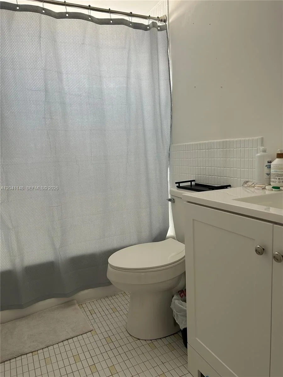1501 NE 191st St # C401, Miami, FL 33179 photo 12