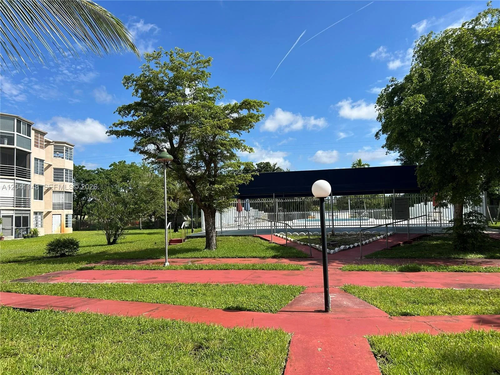 1501 NE 191st St # C401, Miami, FL 33179 photo 2