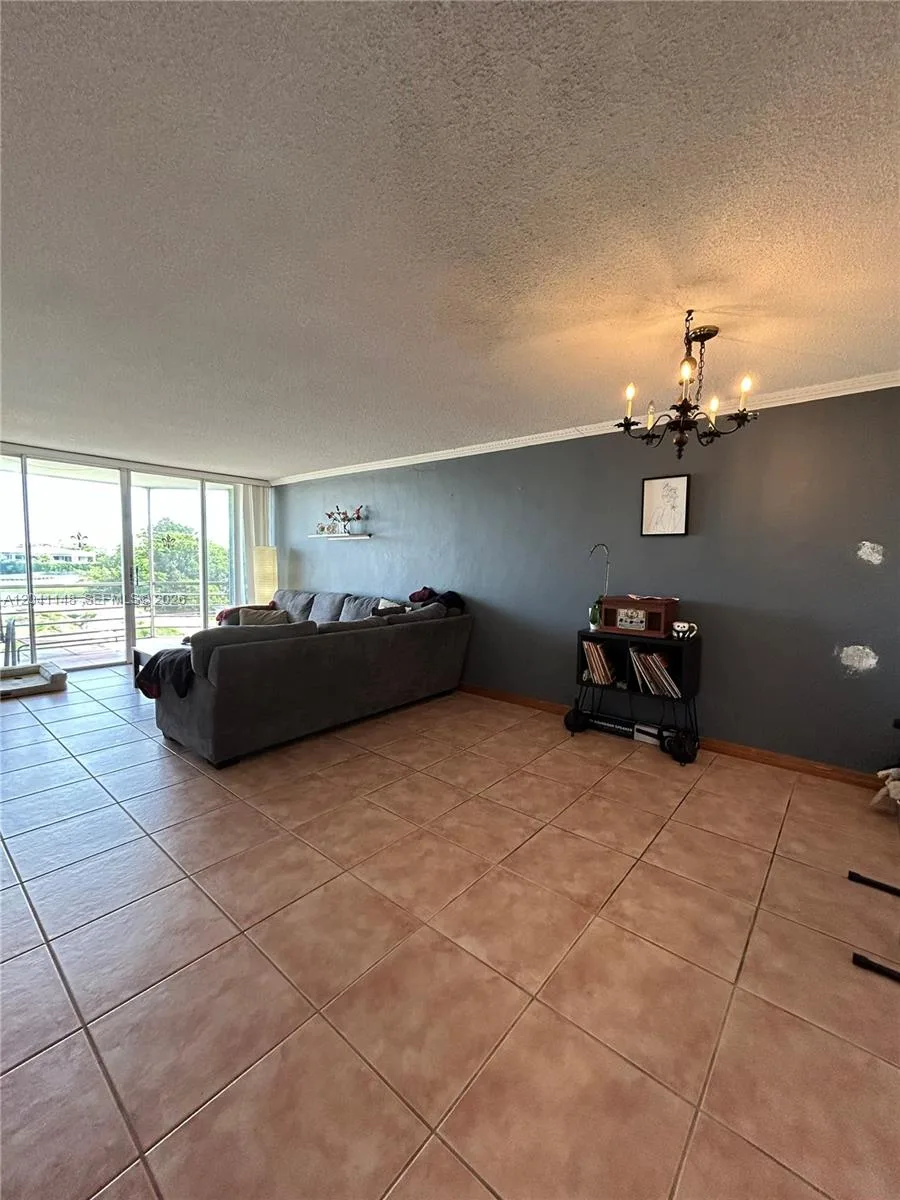 1501 NE 191st St # C401, Miami, FL 33179 photo 7