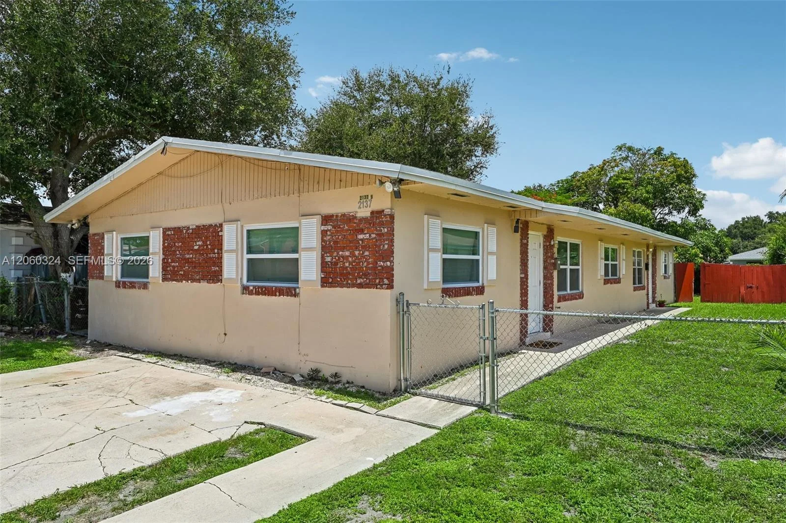 2137 NW 99th Ter, Miami, FL 33147
