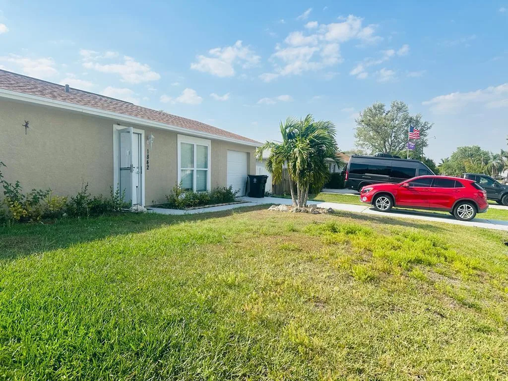 1842 SW Morelia Lane, Port St. Lucie, FL 34953