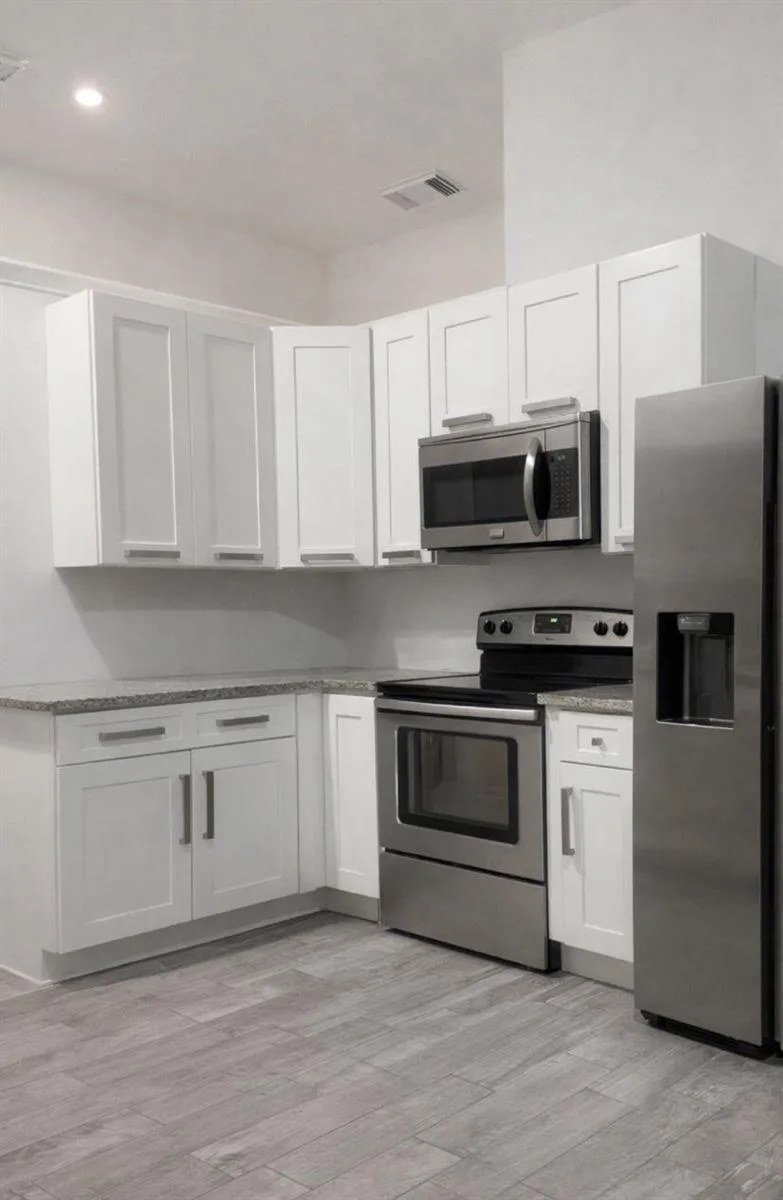 2815 SE Tate Avenue, Port St. Lucie, FL 34984 photo 3