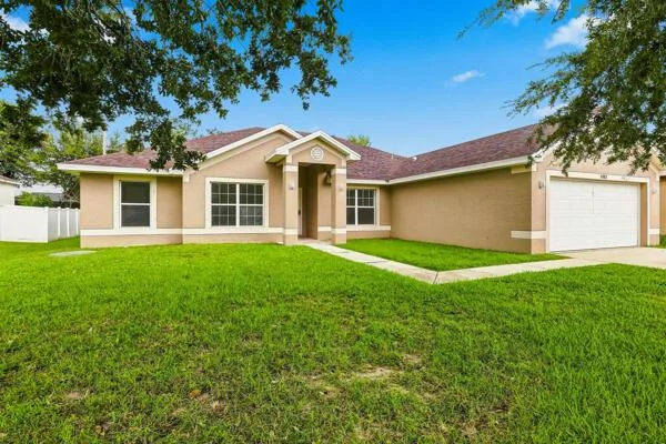 1982 SW DIAMOND Street, Port St. Lucie, FL 34953