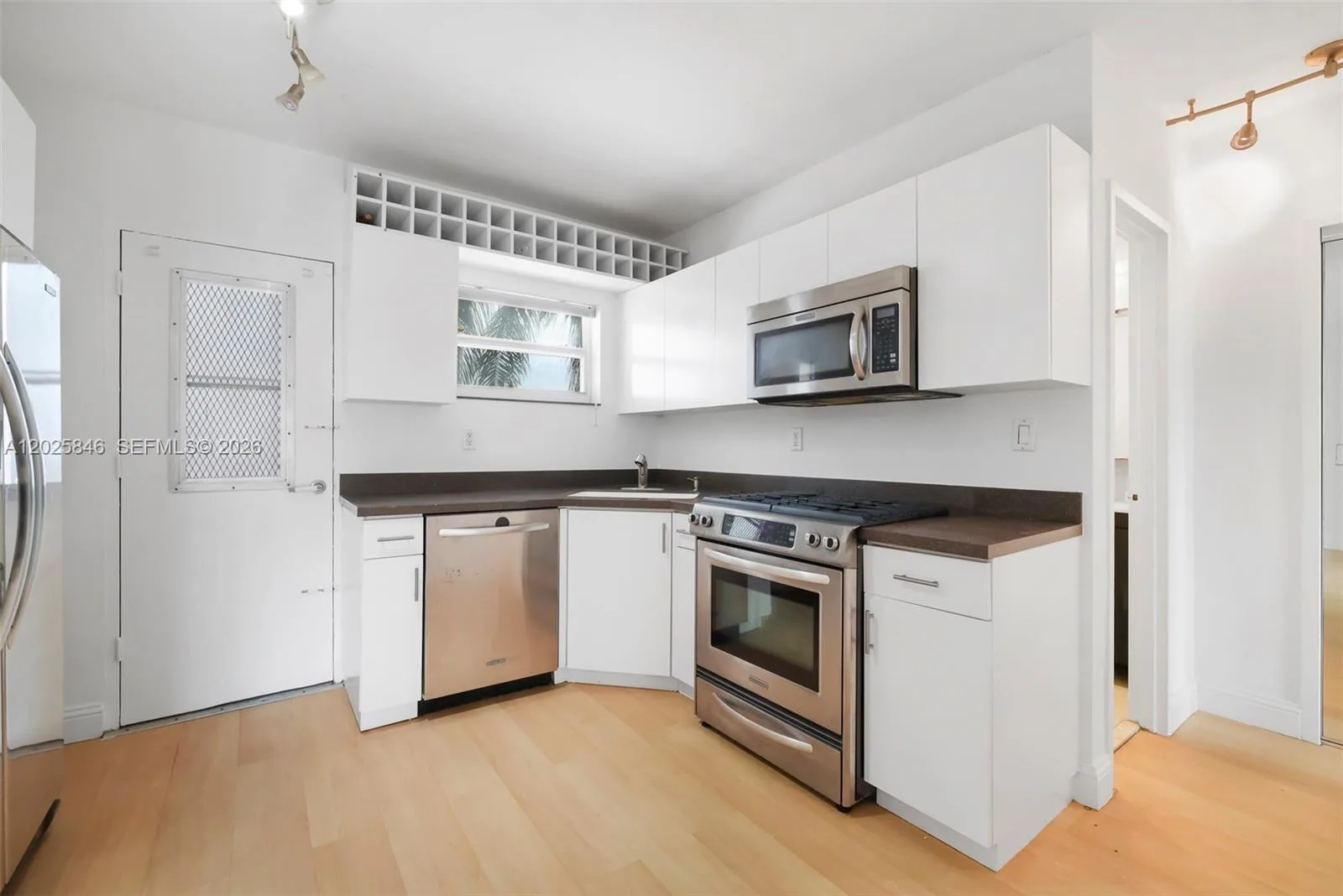 1300 Lincoln Rd # B402, Miami Beach, FL 33139 photo 10