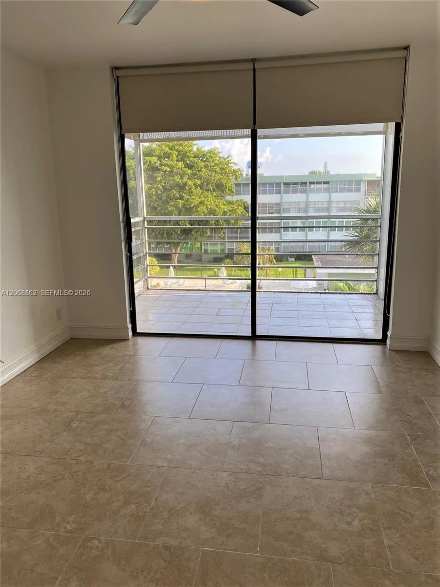 2761 Taft St # 405, Hollywood, FL 33020 photo 11