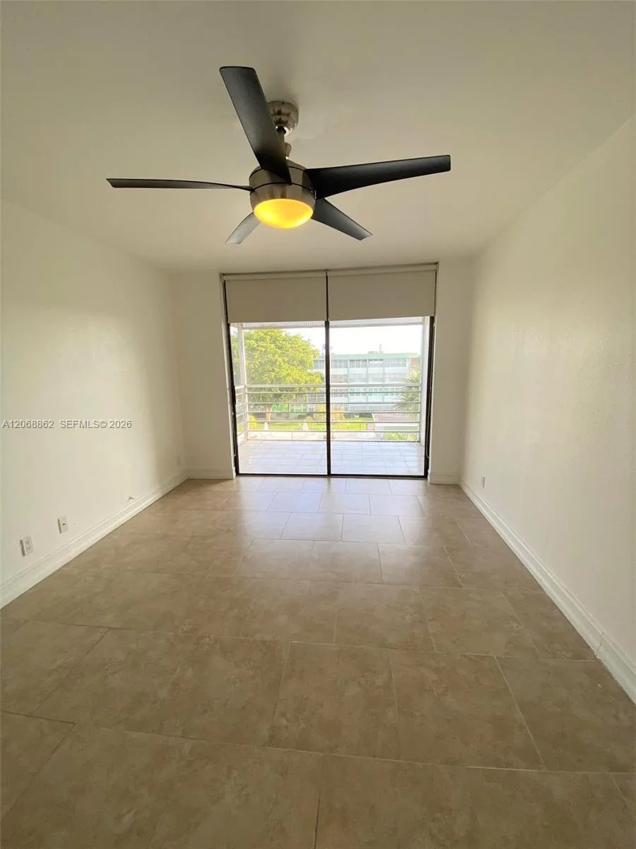 2761 Taft St # 405, Hollywood, FL 33020 photo 12
