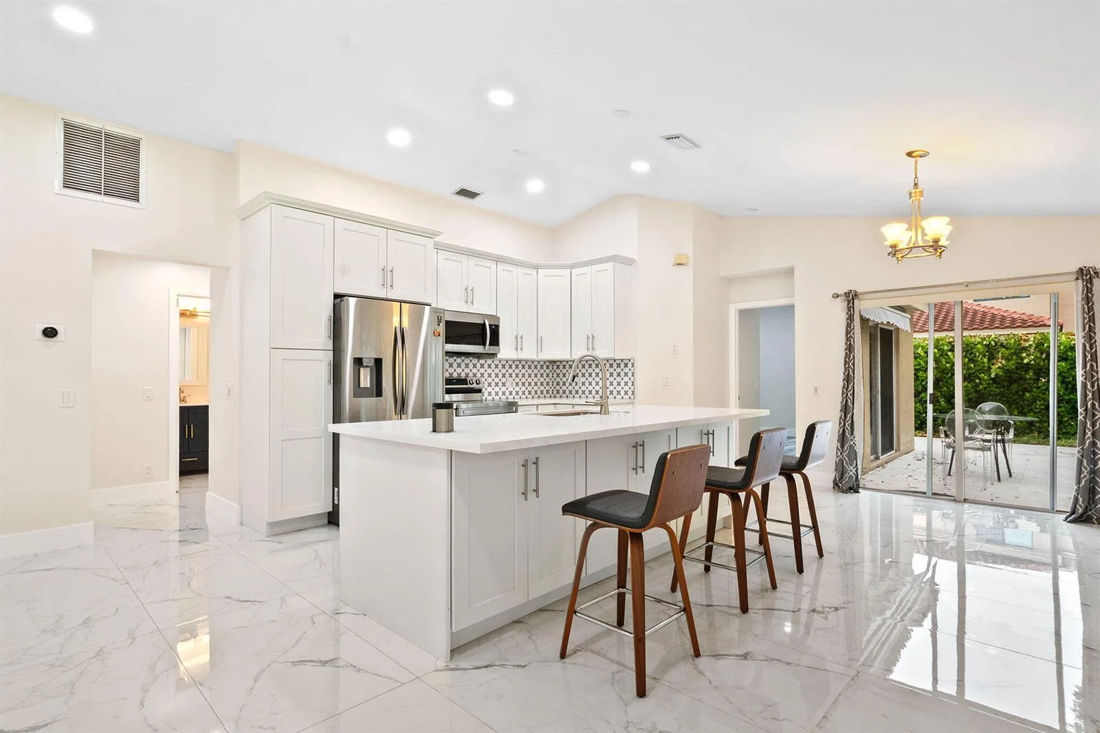 4498 Dogwood Circle, Weston, FL 33331
