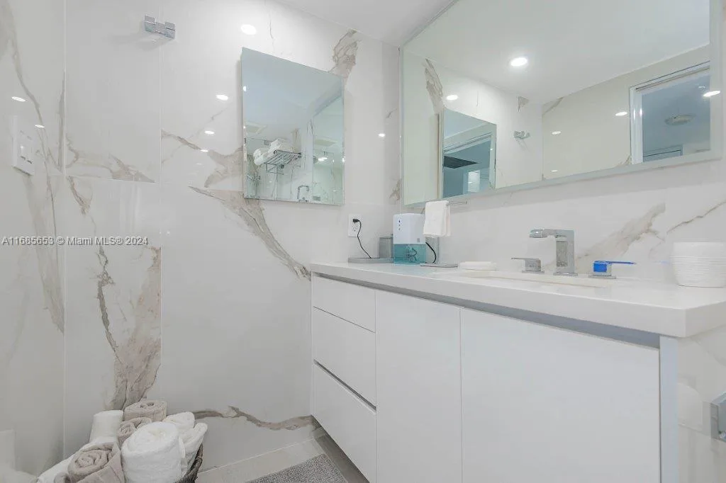 2301 Collins Ave # 811, Miami Beach, FL 33139 photo 13