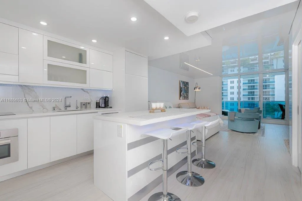 2301 Collins Ave # 811, Miami Beach, FL 33139 photo 6