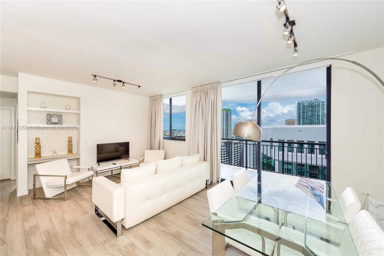 999 SW 1st Ave # 3114, Miami, FL 33130