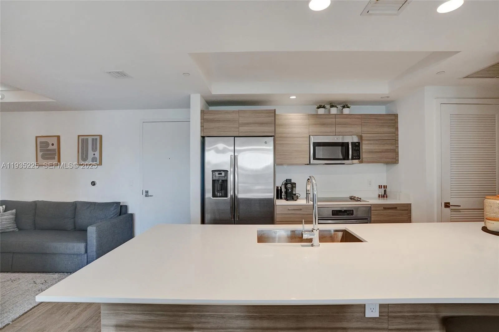 121 NE 34th St # 902, Miami, FL 33137 photo 12