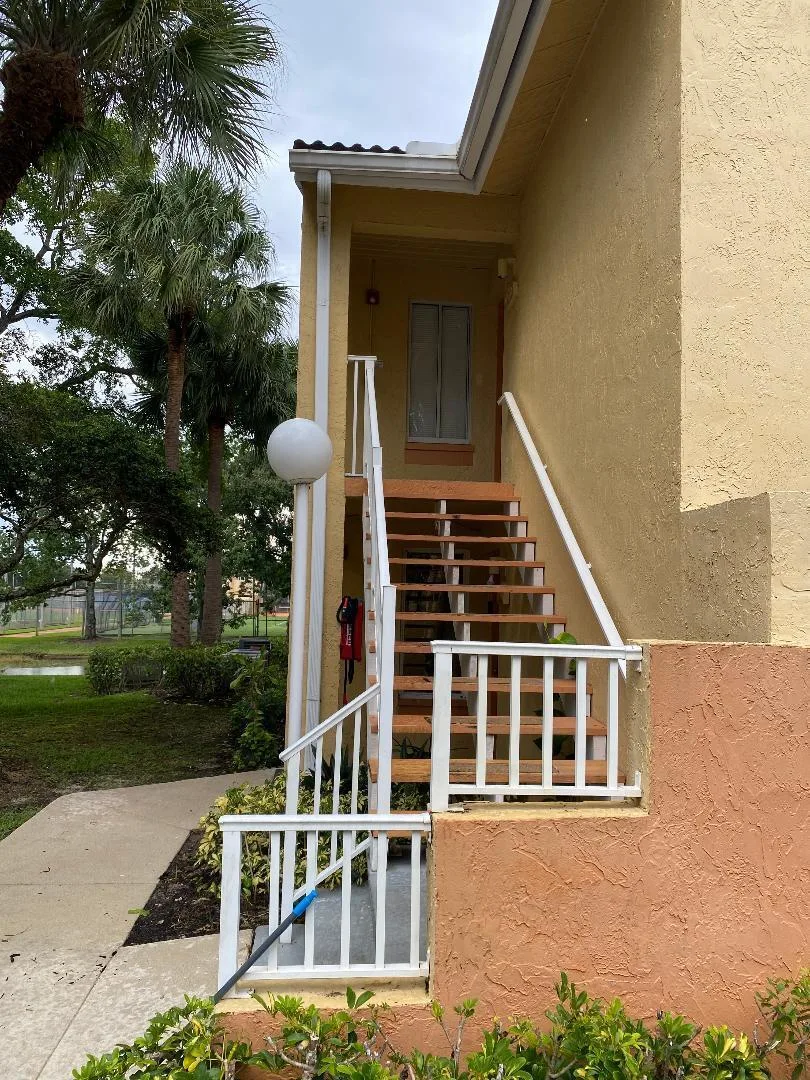 1095 CORAL CLUB Drive # 1095, Coral Springs, FL 33071
