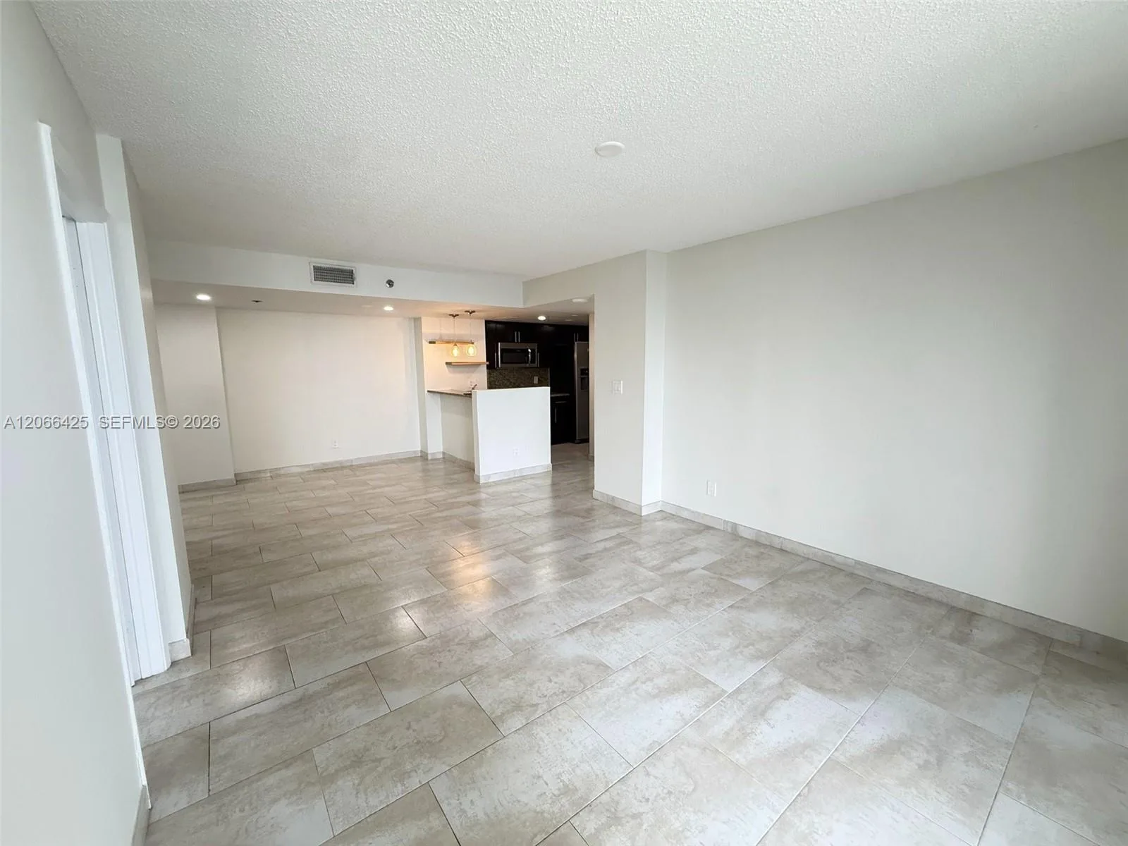 770 Claughton Island Dr # 1914, Miami, FL 33131 photo 2