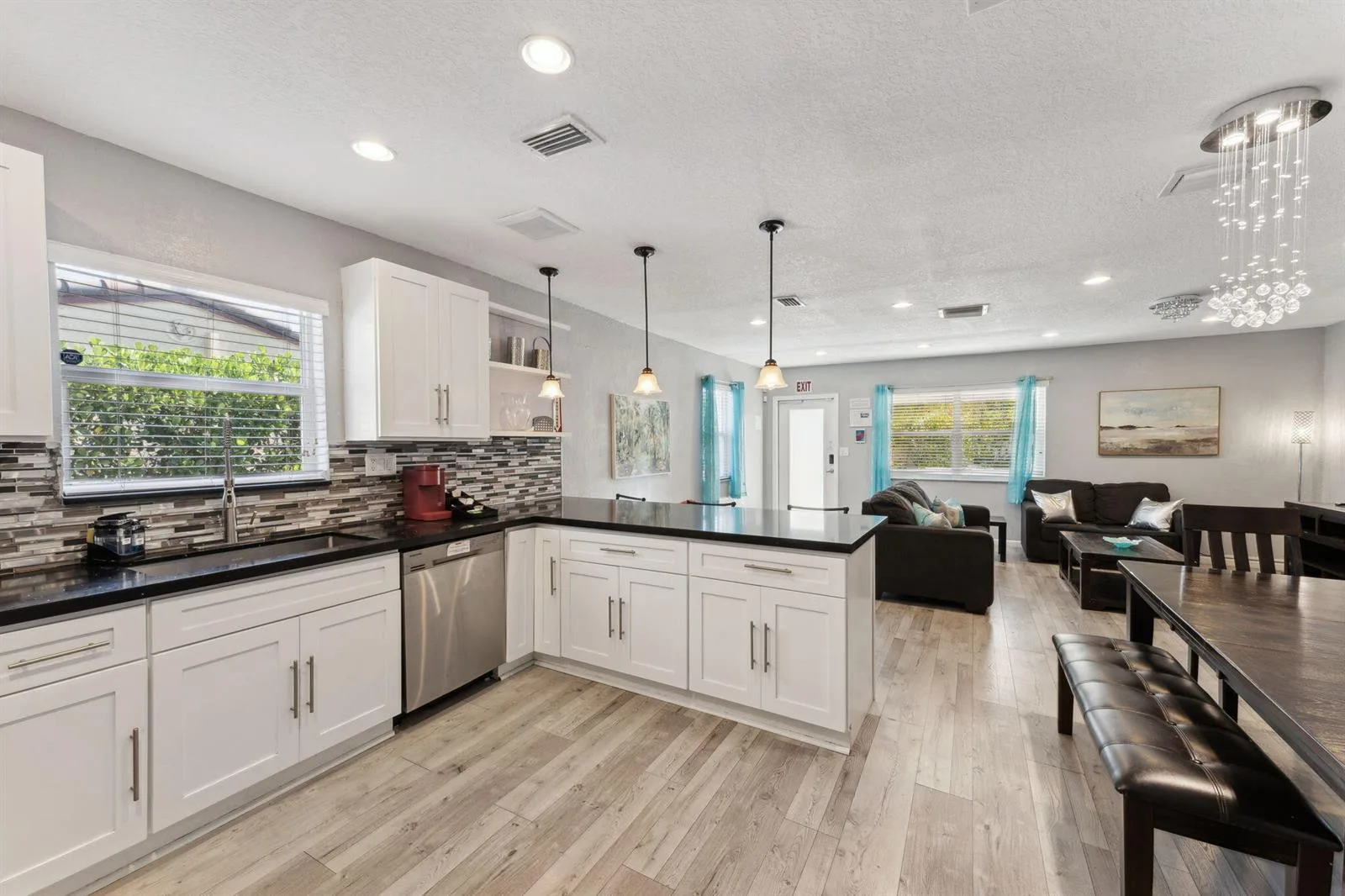 1631 N Andrews Square, Fort Lauderdale, FL 33311 photo 5