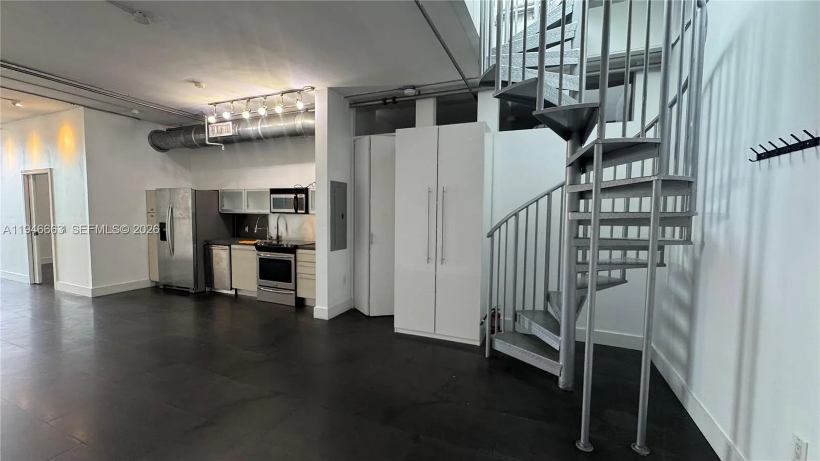 1700 Meridian Ave # 506, Miami Beach, FL 33139 photo 4