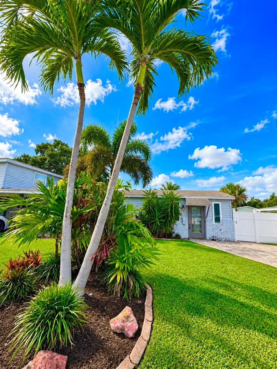 2793 SHAWNEE Road # B, West Palm Beach, FL 33406