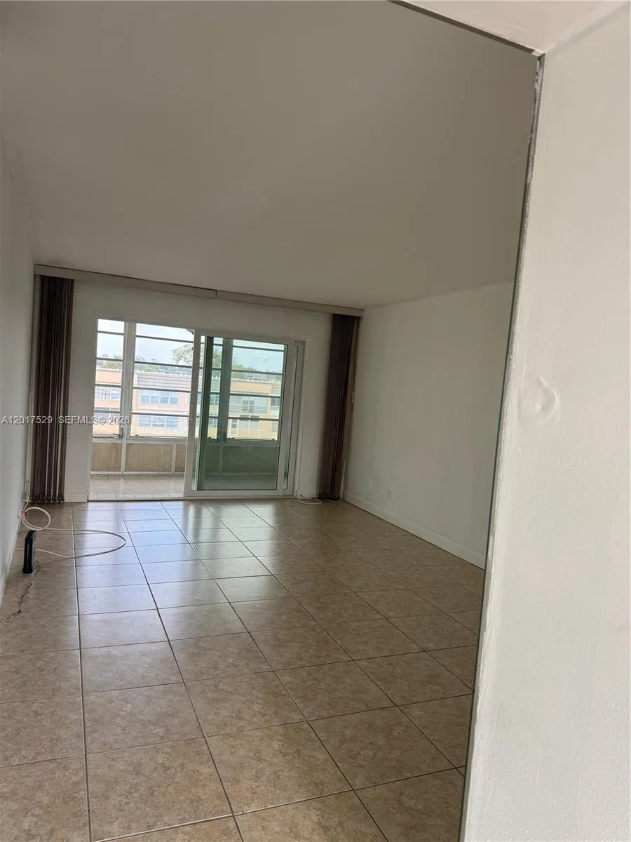 9041 Sunrise Lakes Blvd # 303, Sunrise, FL 33322 photo 5