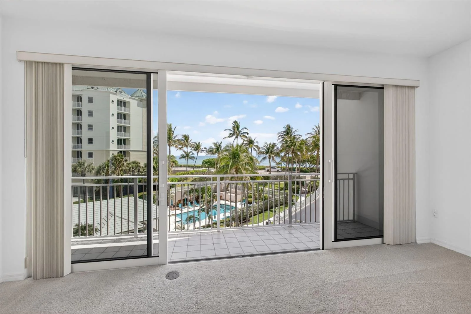 1660 S Highway A1A (Incl. separate deeded guest suite) # 222, Jupiter, FL 33477