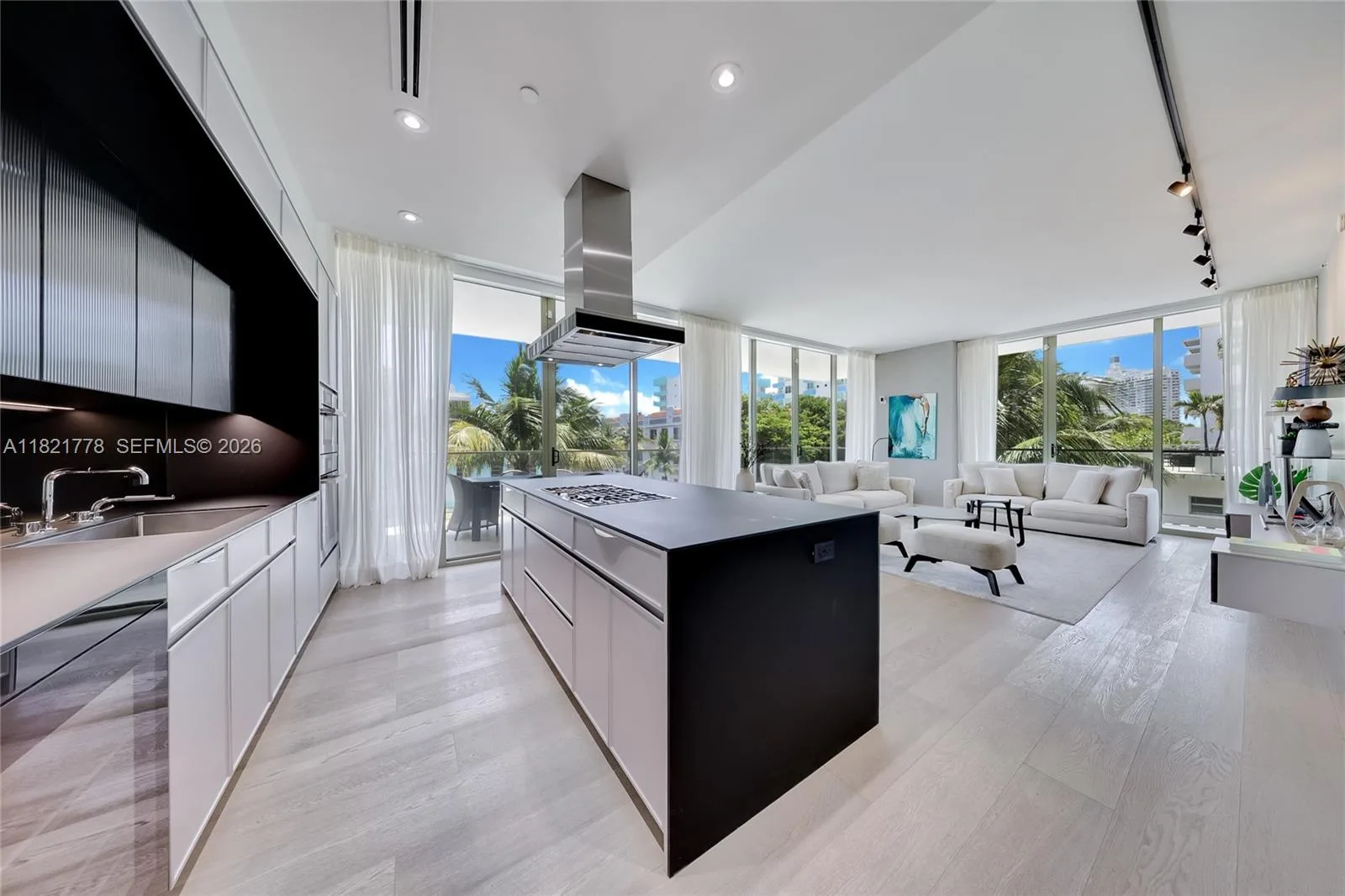 300 Collins Ave # 3D, Miami Beach, FL 33139 photo 3