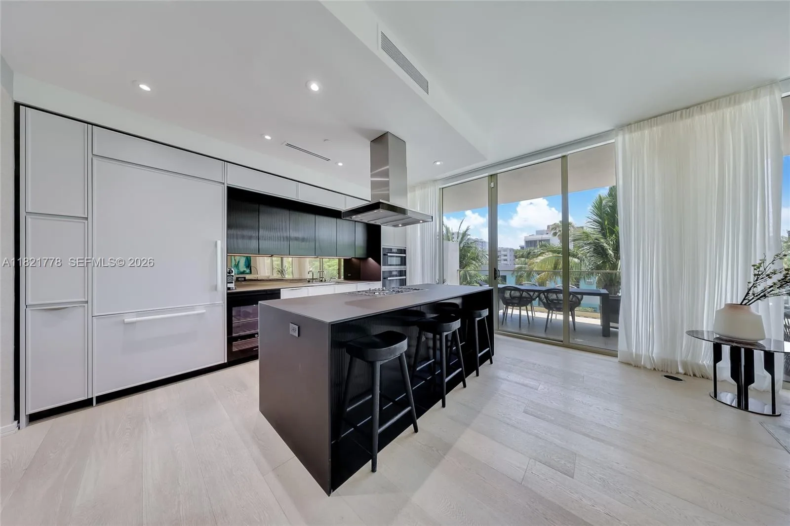300 Collins Ave # 3D, Miami Beach, FL 33139 photo 4