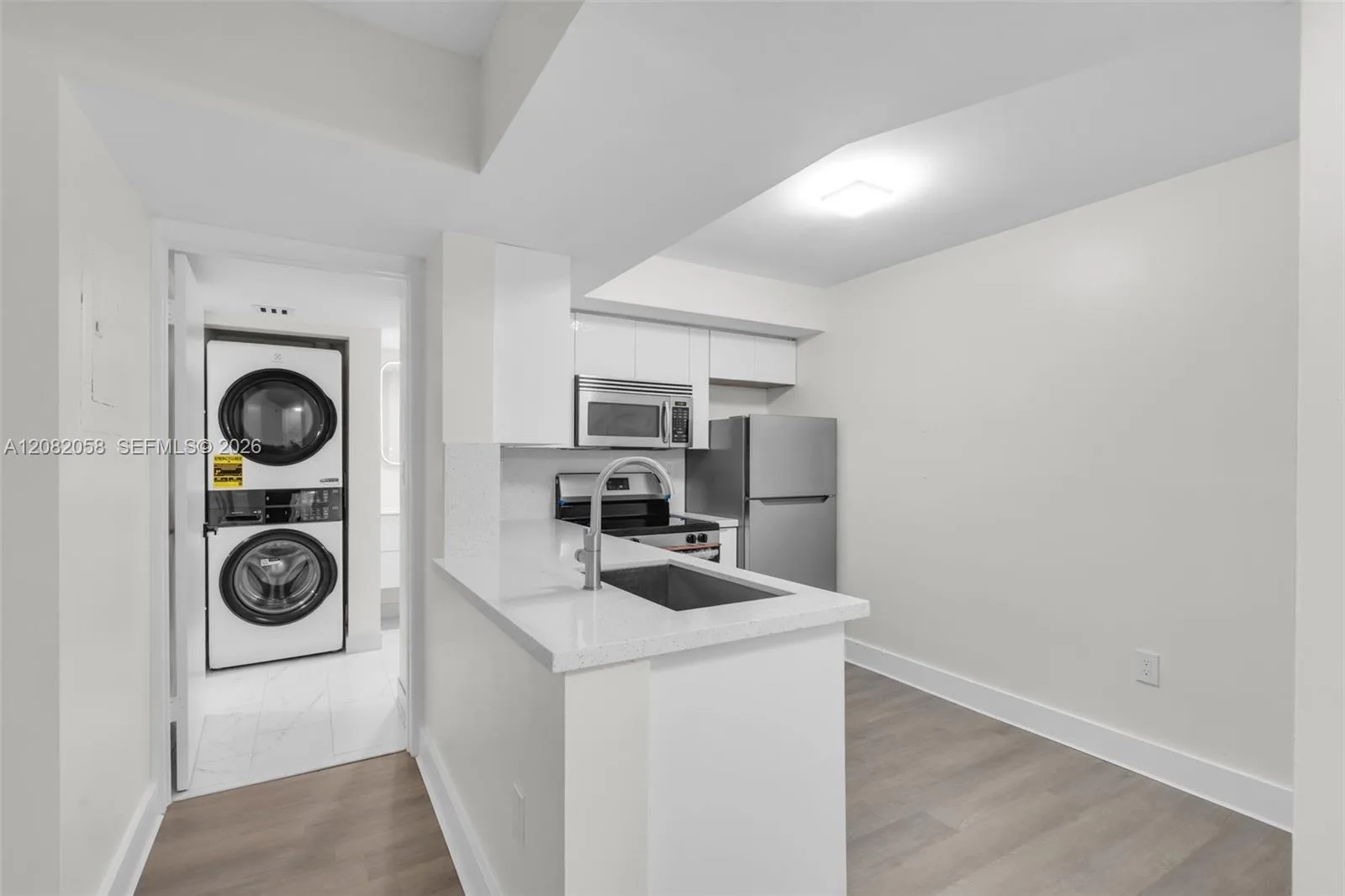 15495 N Miami Lakeway N # 101, Miami Lakes, FL 33014