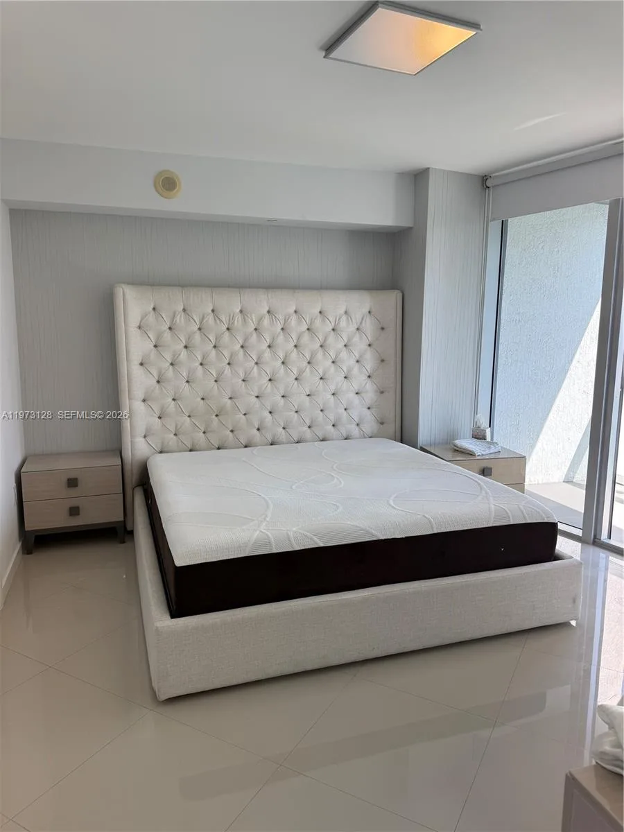 465 Brickell Ave # 619, Miami, FL 33131 photo 13