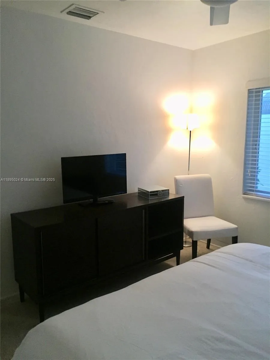 1160 SW 22nd terrace # 2, Miami, FL 33129 photo 12
