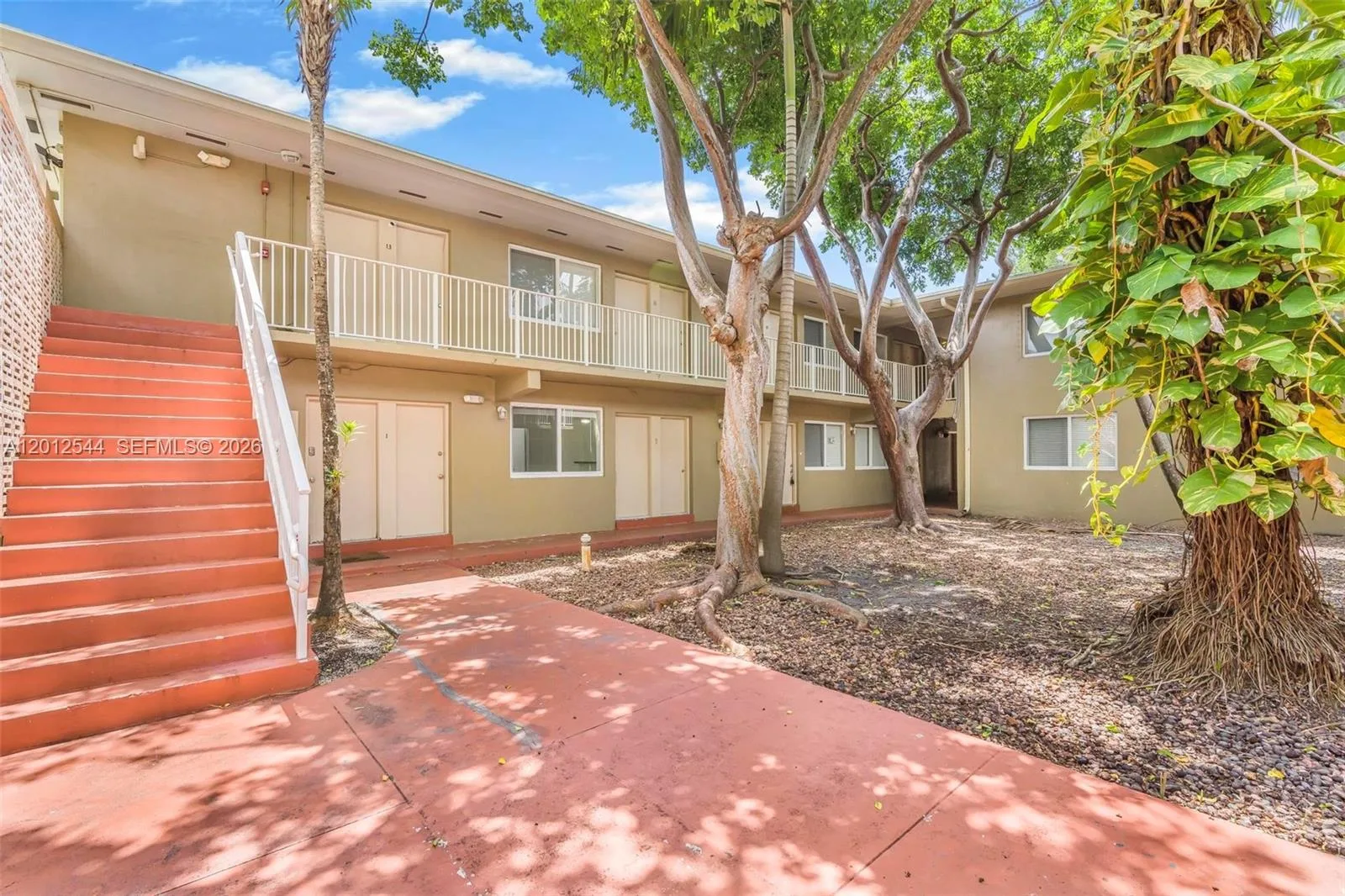 6330 SW 79th St # 2, South Miami, FL 33143 photo 4