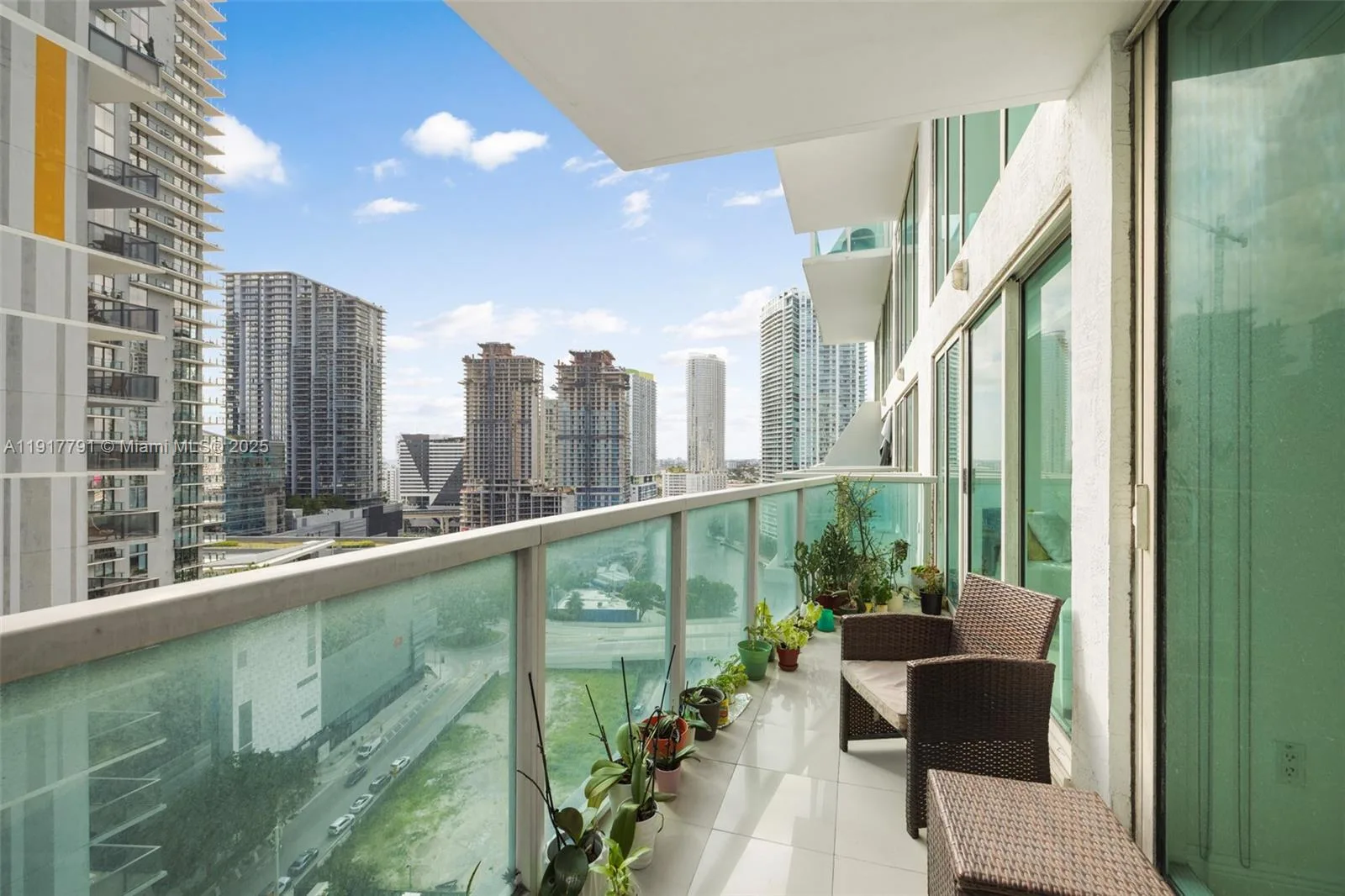 41 SE 5th St # 1210, Miami, FL 33131 photo 3