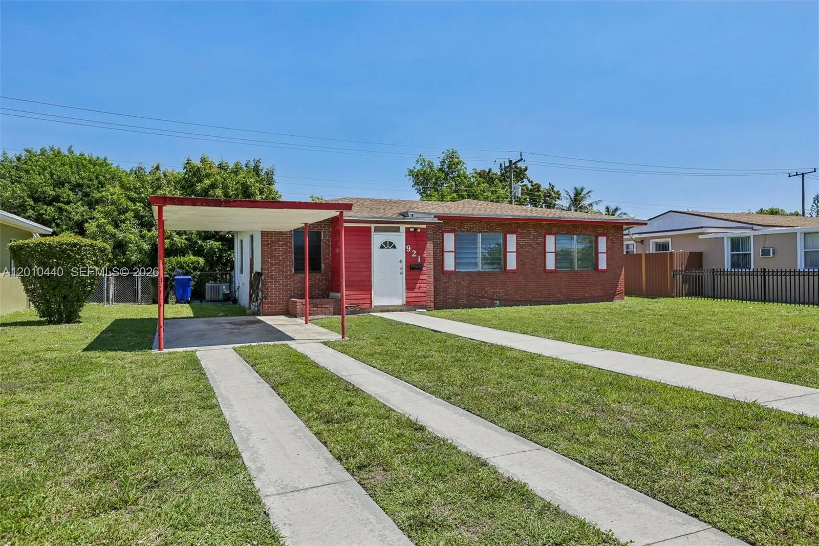 921 NE 159th St, North Miami Beach, FL 33162 photo 2