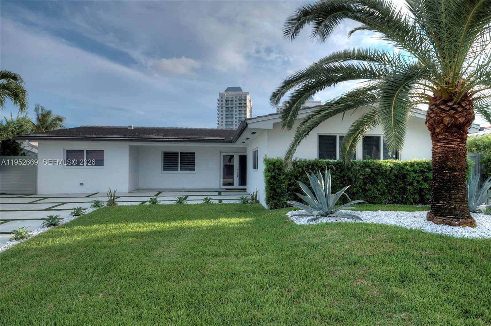 1250 NE 82nd St, Miami, FL 33138
