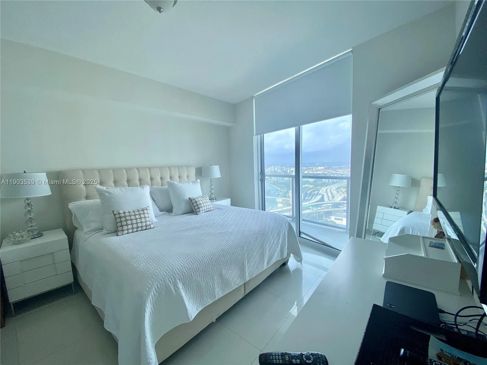 185 SW 7 ST # 3207, Miami, FL 33130