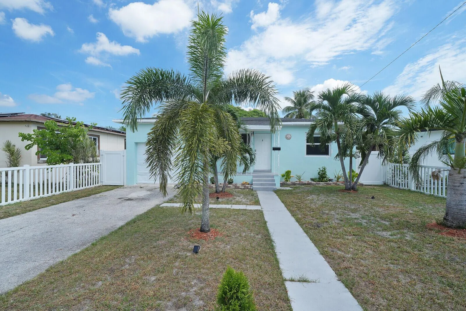 2517 Rodman Street, Hollywood, FL 33020