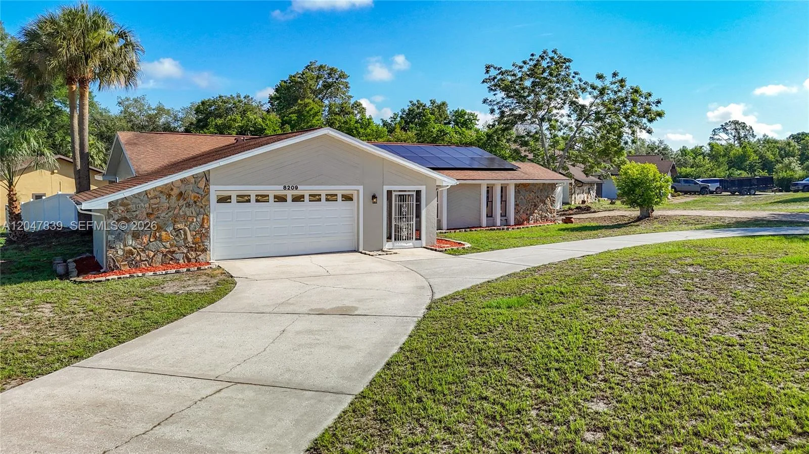 8209 Chaucer Dr, Spring Hill, FL 34607 photo 4