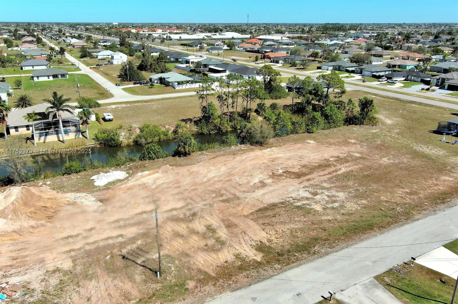 1611 NW 2nd St, Cape Coral, FL 33993 photo 10