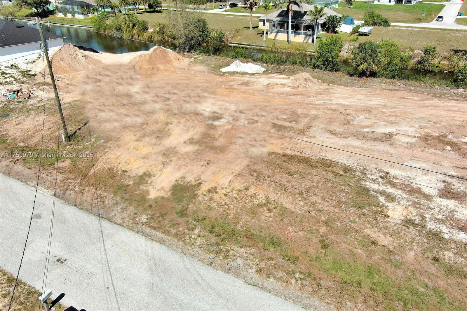 1611 NW 2nd St, Cape Coral, FL 33993 photo 7
